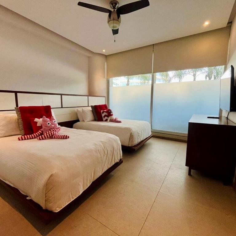 Charming apartment on the ground floor, Peninsula Nuevo Vallarta - Three-Bedroom Apartment - 82