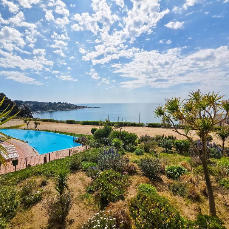 Vista al mar, acceso a la playa y jardín - Apartamento con vistas al mar - 1