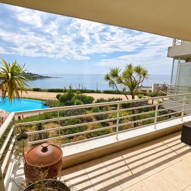 Vista al mar, acceso a la playa y jardín - Apartamento con vistas al mar - 2