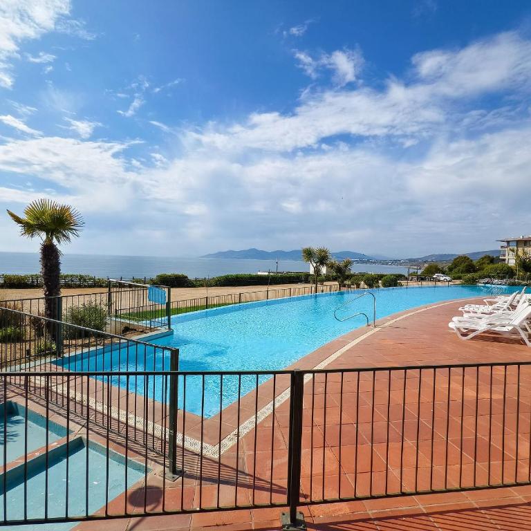 Vista al mar, acceso a la playa y jardín - Apartamento con vistas al mar - 30