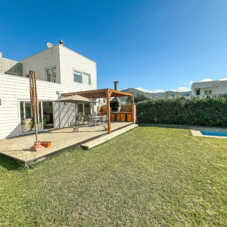 Hermosa casa con piscina - 6 personas Punta Puyai - Vacation Home - 6