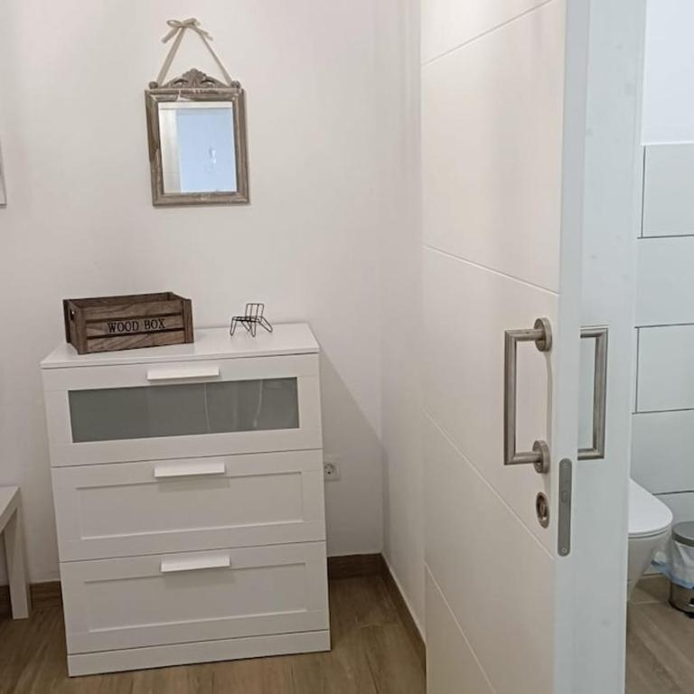 A house with a garden, garage, sauna, and jacuzzi - Casa de 2 dormitorios - 53