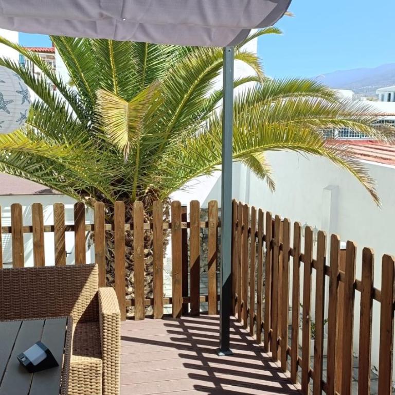 A house with a garden, garage, sauna, and jacuzzi - Casa de 2 dormitorios - 56
