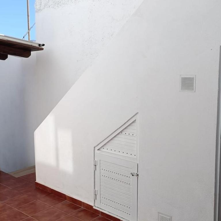 A house with a garden, garage, sauna, and jacuzzi - Casa de 2 dormitorios - 59