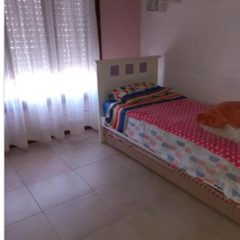 Chalet barrio parque Necochea - Two-Bedroom House - 1