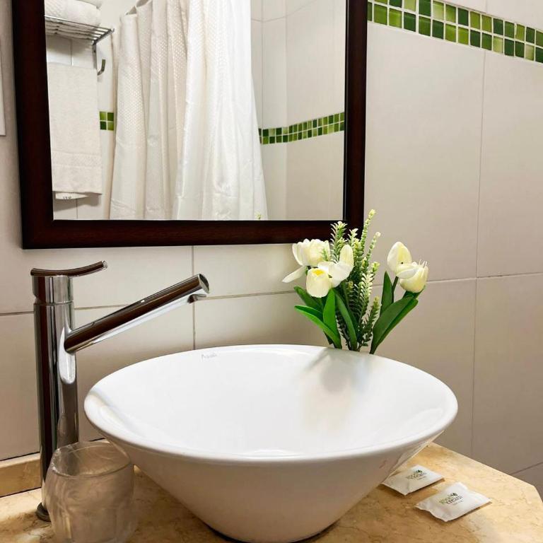 Alpino Hotel - Habitación Triple - 7