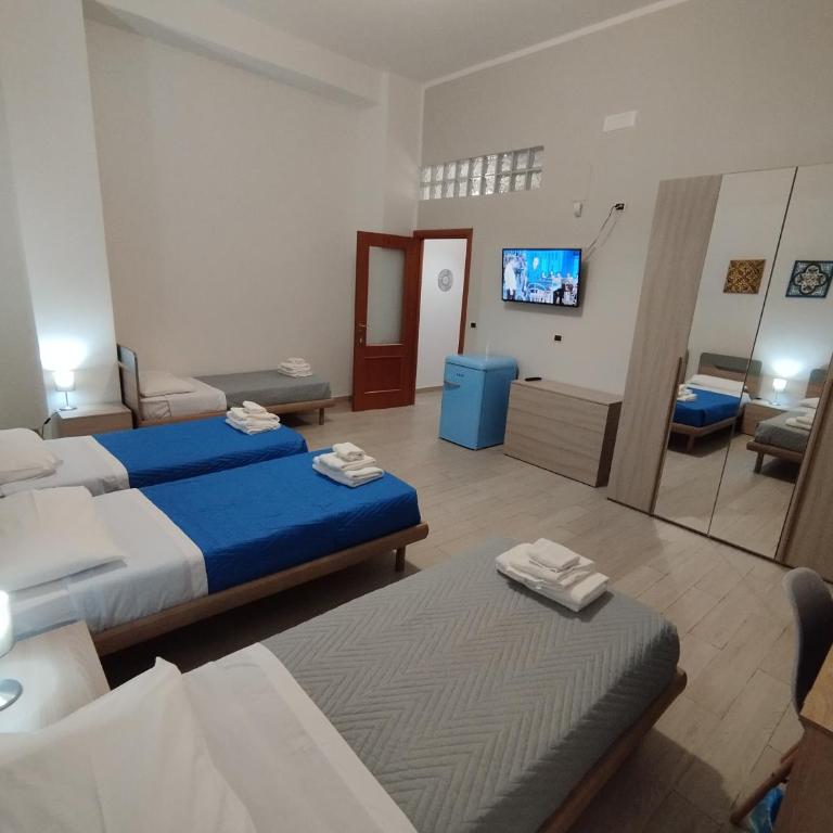 GiGi Affittacamere - Quadruple Room with Shared Bathroom - 1