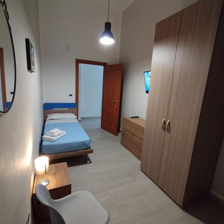 GiGi Affittacamere - Single Room with Shared Bathroom - 2