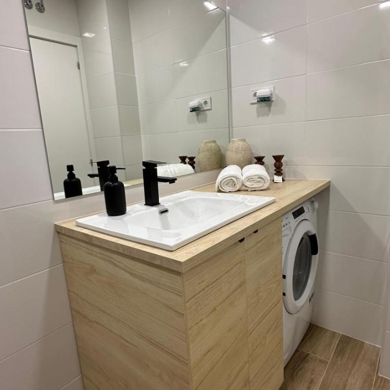 Villaverde New Home - Two-Bedroom Apartment - 13