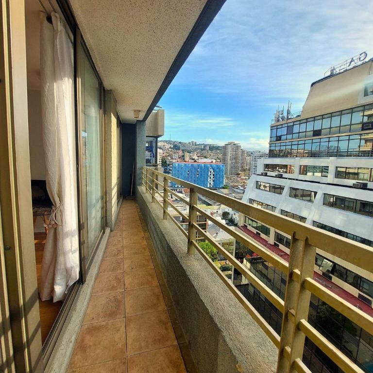 Viña Sunset Escape - Two-Bedroom Apartment - 16