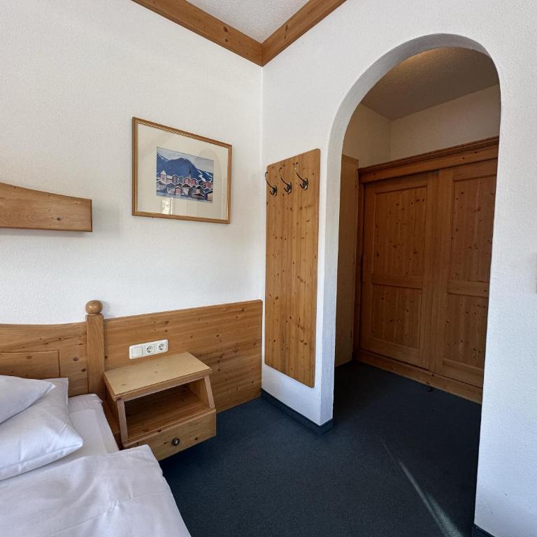 Residenz am Park - Doppelzimmer mit Bergblick - 5