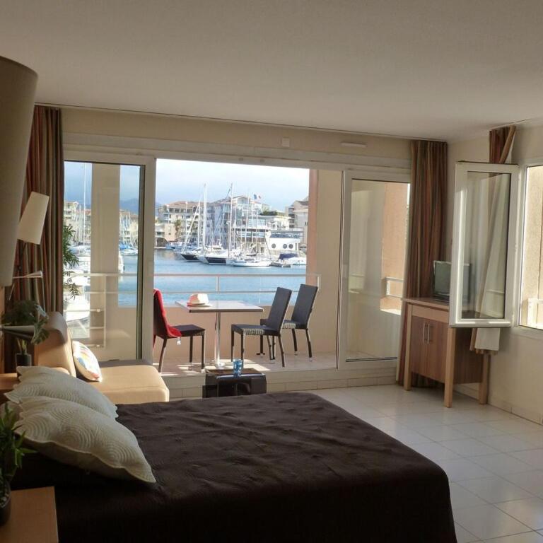 Studio vue exceptionnelle sur Port Frejus - Monolocale con Vista Mare - 4