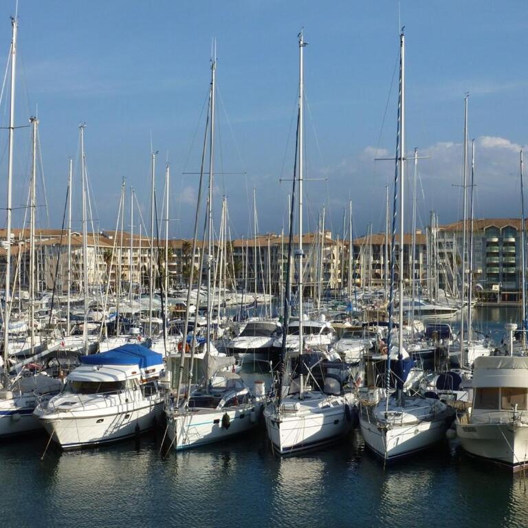 Studio vue exceptionnelle sur Port Frejus - Monolocale con Vista Mare - 5