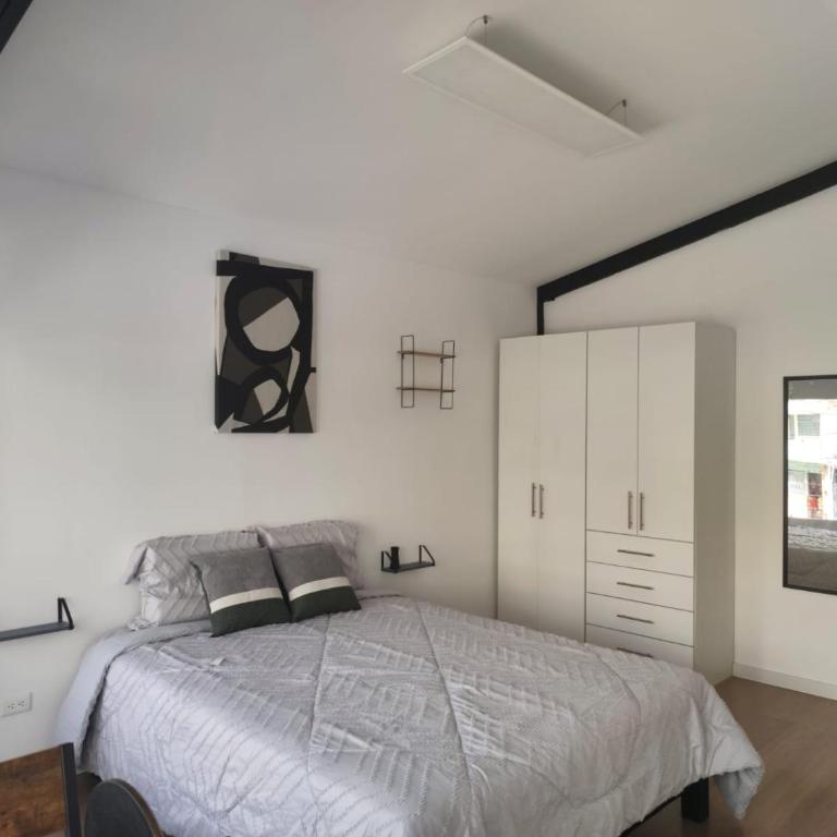 Suites & Estudios Inglaterra II - Standard Studio - 3