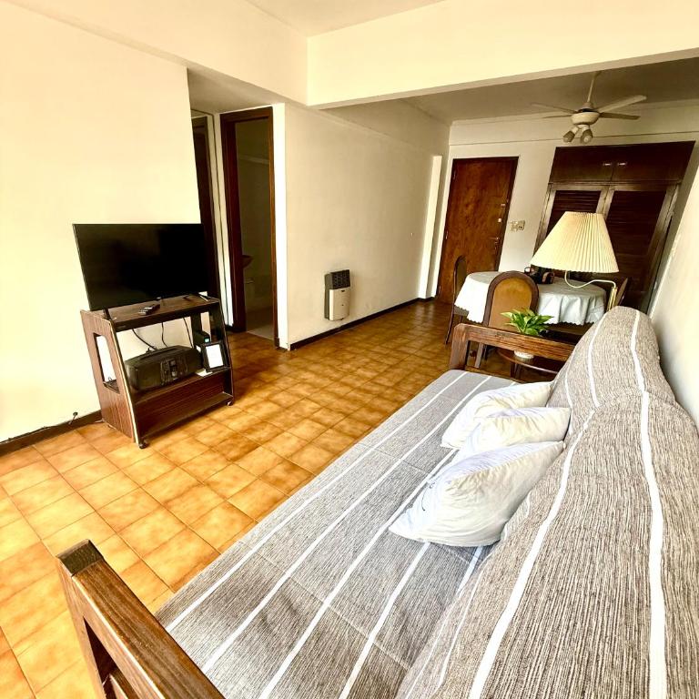 Amardel - One-Bedroom Apartment - 5