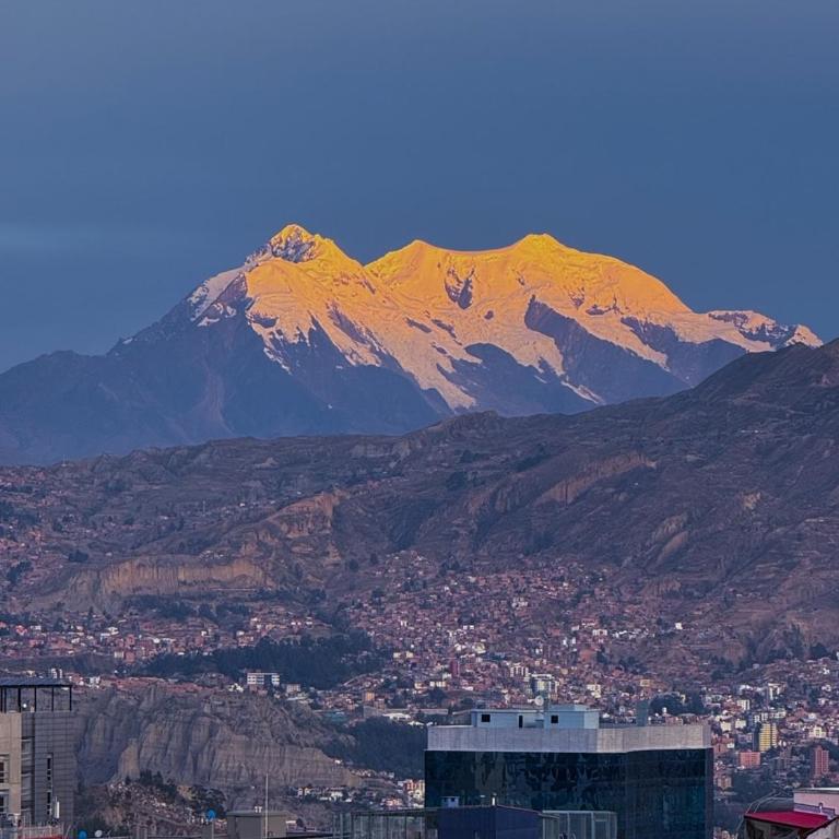 Departamento céntrico, cómodo y con vista panorámica - Apartamento de 2 dormitorios - 12