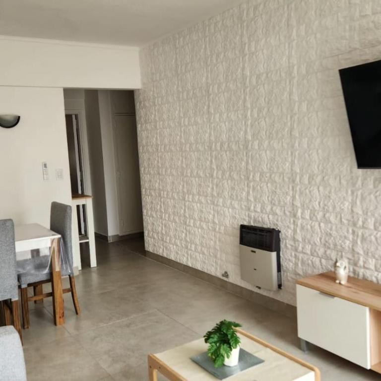 2 amb amplio con balcón - One-Bedroom Apartment - 9