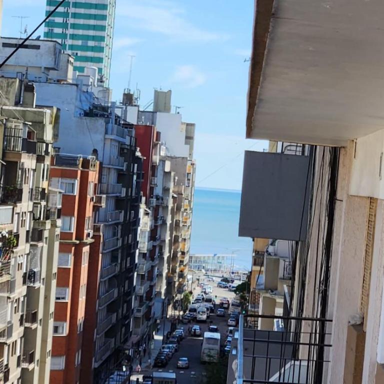 2 amb amplio con balcón - One-Bedroom Apartment - 8