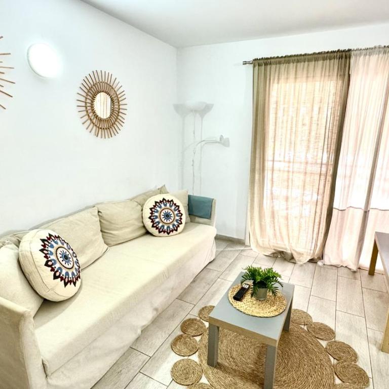Sur y Sol Junto al Mar by Deihu Experiences - Apartamento Deluxe de 1 dormitorio con vistas al jardín - 11