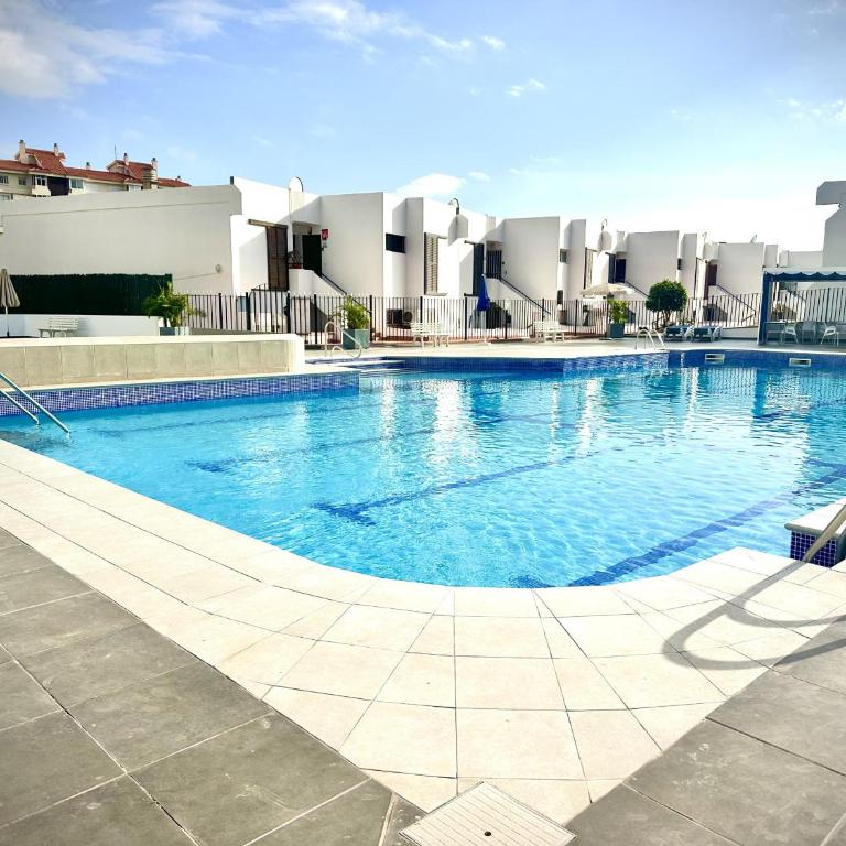 Sur y Sol Junto al Mar by Deihu Experiences - Apartamento Deluxe de 1 dormitorio con vistas al jardín - 1