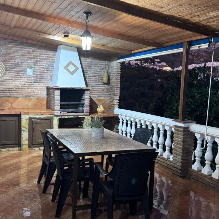 Frigiliana Casa Paloma - Three-Bedroom Vacation Home - 17