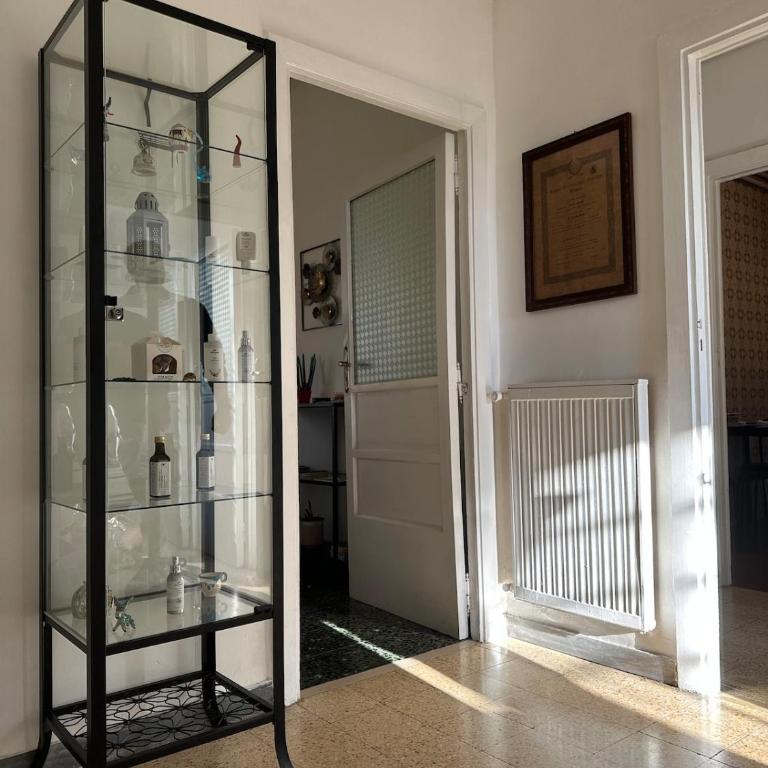 Elena's House - Three-Bedroom Apartment with Balcony - 12