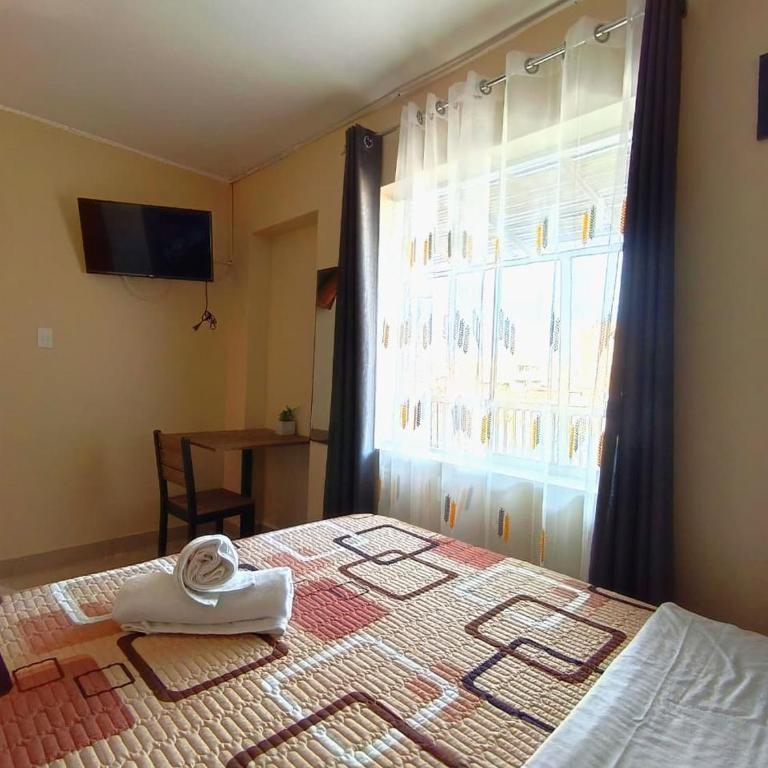 HOSPEDAJE JOSUE - paracas - Quadruple Room with Balcony - 4