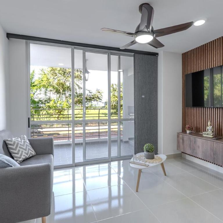 Cozy Immaculate Escape with Prime Luxury Location - Three-Bedroom Apartment - 15