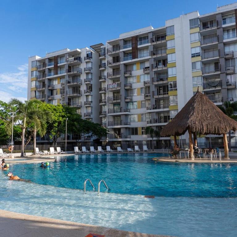 Cozy Immaculate Escape with Prime Luxury Location - Three-Bedroom Apartment - 30