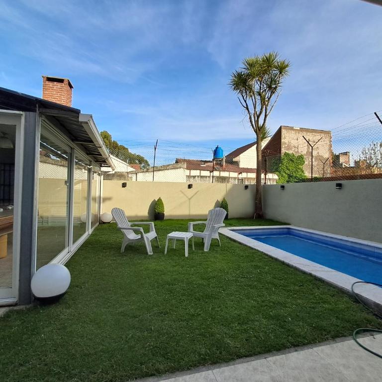 Casa de verano con Pileta, Quincho y Garage Parque Luro MDP - Vacation Home - 3