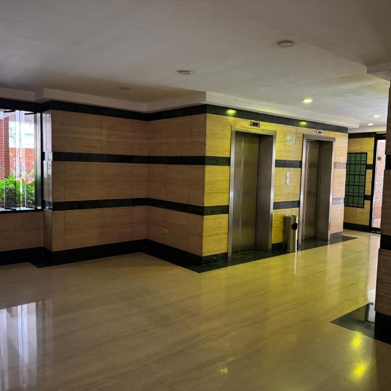 Hospedaje Premium en Bello monte-Sabana grande - Apartamento de 2 dormitorios - 16