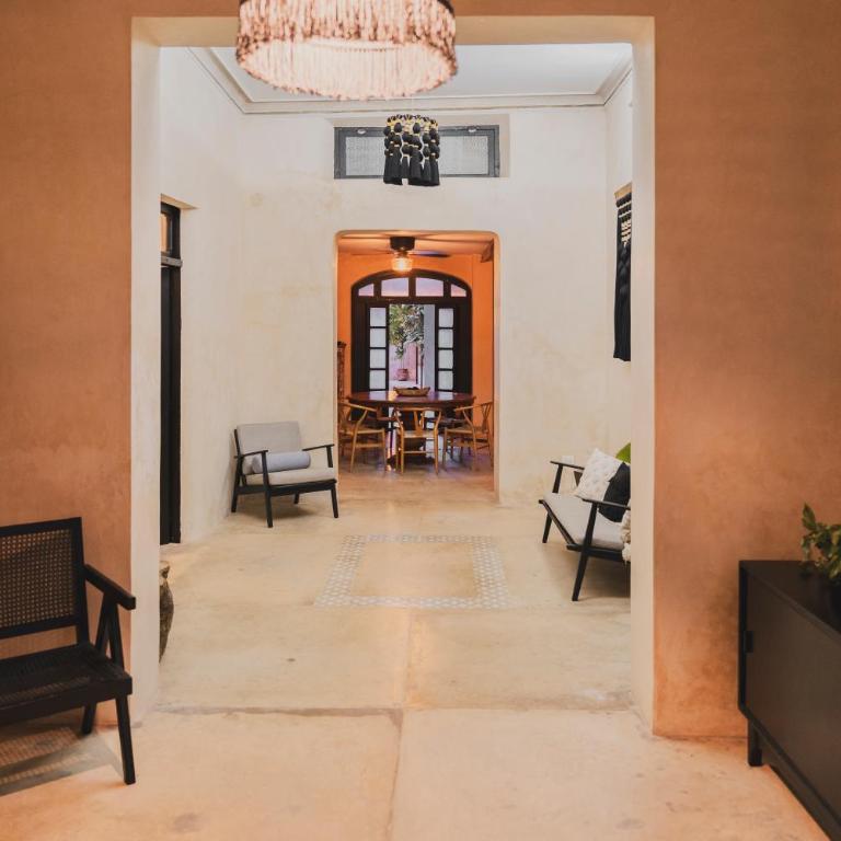 Casa De Cortes - Deluxe Double Room with Balcony - 19