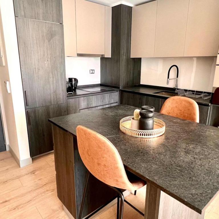Exclusive and modern steps from Parque Arauco - Apartment - 8