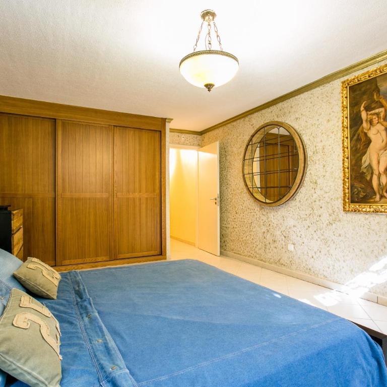 A 4 floors house with a large capacity - Casa de 3 dormitorios - 4