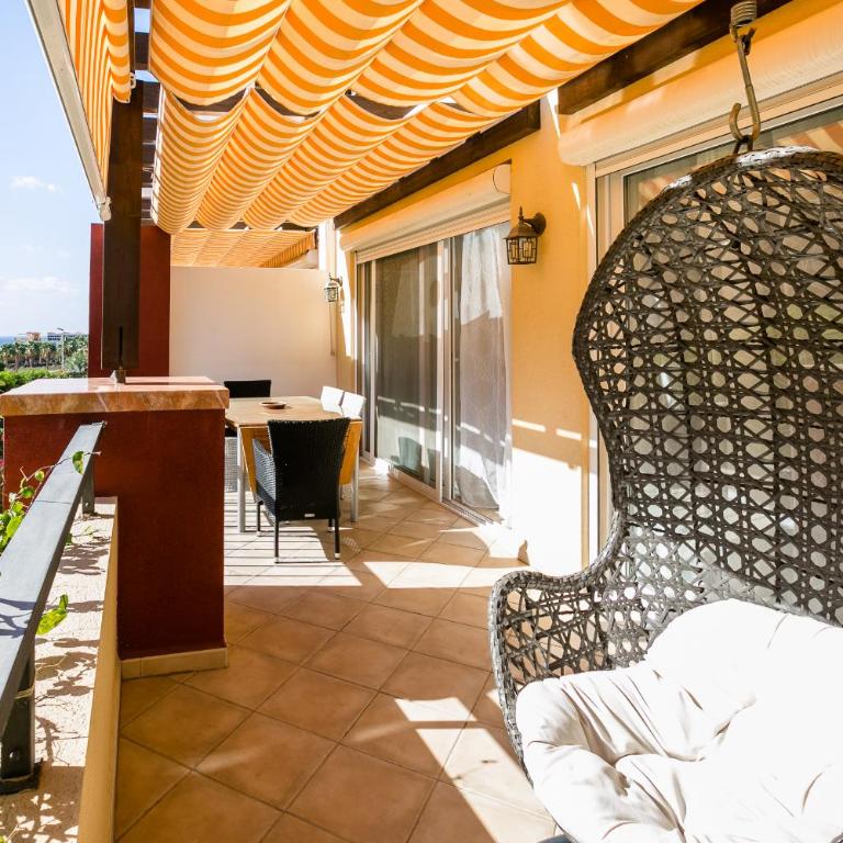 A 4 floors house with a large capacity - Casa de 3 dormitorios - 5