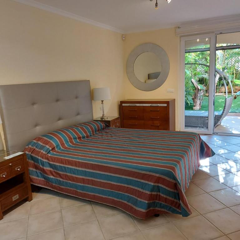 A 4 floors house with a large capacity - Casa de 3 dormitorios - 35