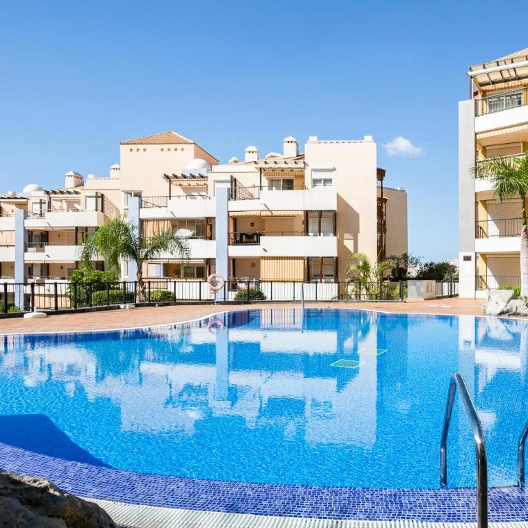A 4 floors house with a large capacity - Casa de 3 dormitorios - 58