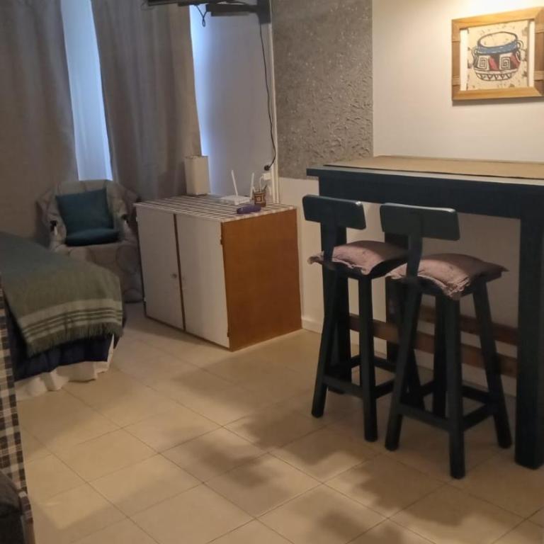 Comodo Monoambiente en el centro de la ciudad - Apartamento - 7