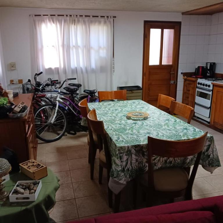 Comoda Casa centrica para 5 personas - Chalet - 4