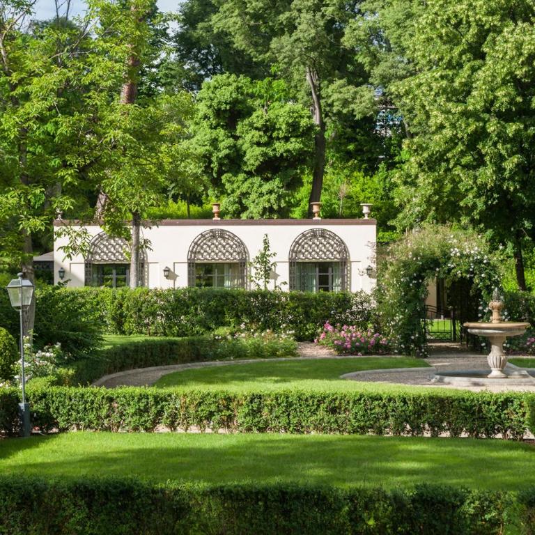 Four Seasons Hotel Firenze - Garden Suite King - 3