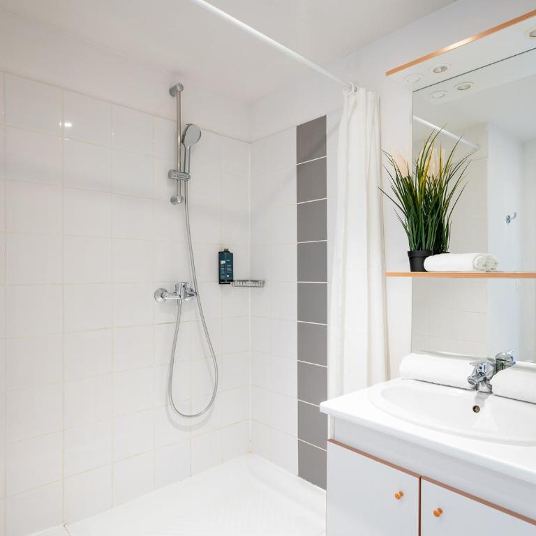 Séjours & Affaires Caen Le Clos Beaumois - Studio - 4