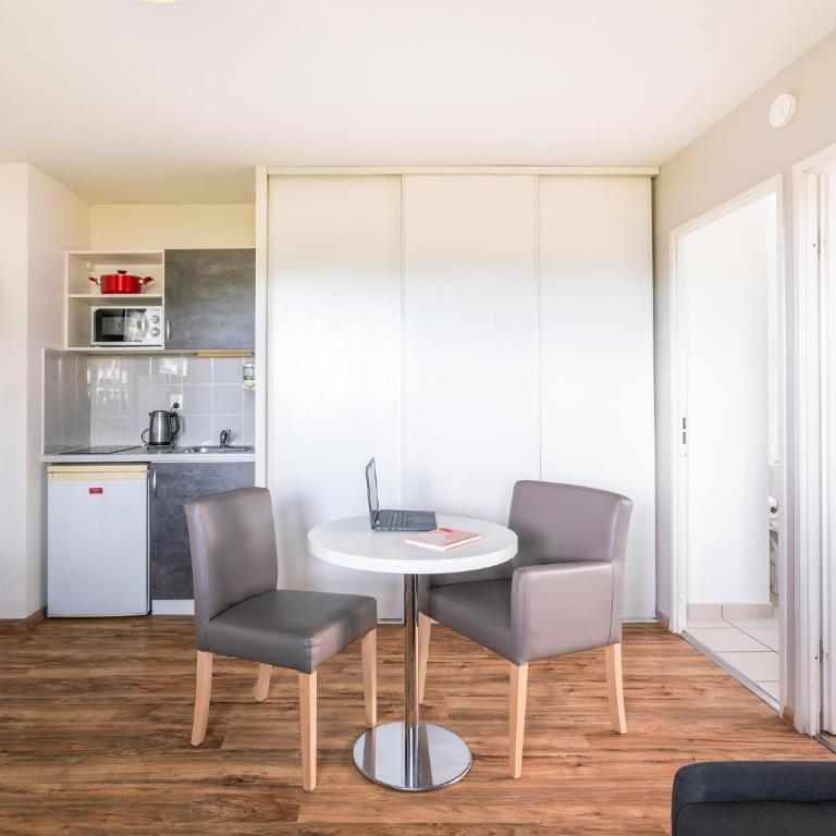 Séjours & Affaires Caen Le Clos Beaumois - Appartement 1 Chambre (4 Adultes) - 5