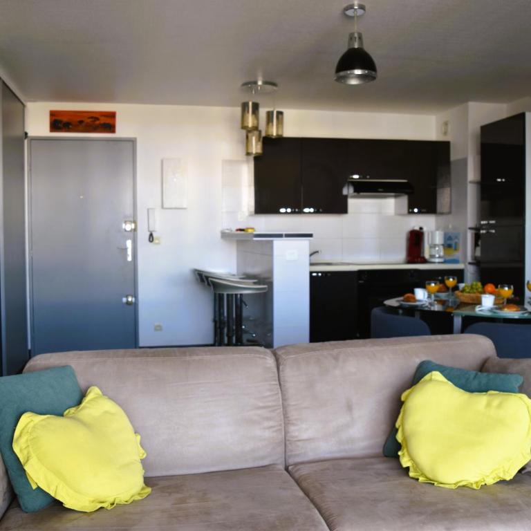 Grand studio avec ascenseur, parking et terrasse - Estudio con sofá cama - 6