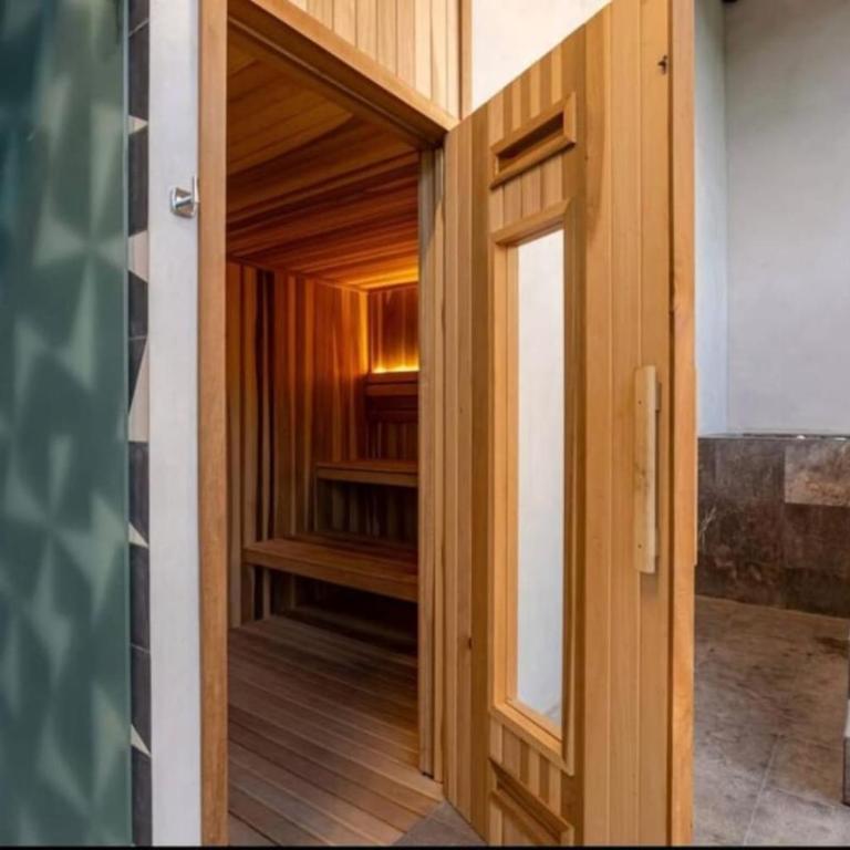 Nuju Rentals - Luxury Apartments with Pool Jacuzzi and Sauna - Deluxe One-Bedroom Apartment - 55