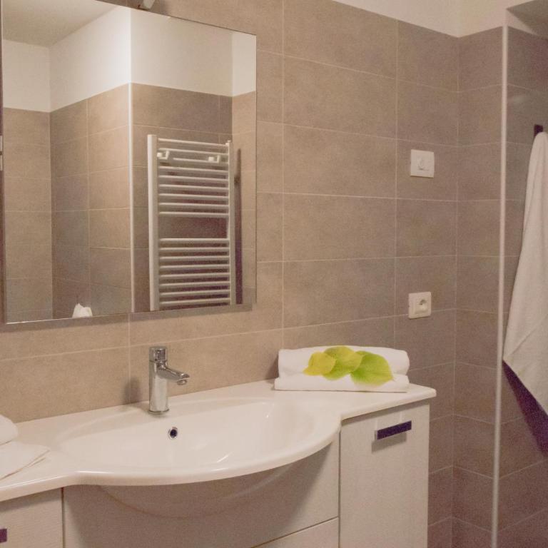 La Casa al Noce - Apartamento de 2 dormitorios con terraza - 8