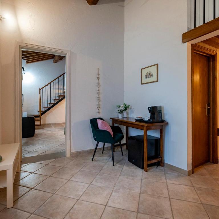 Upper Country Relais Tuscany - Large Double Room - 6
