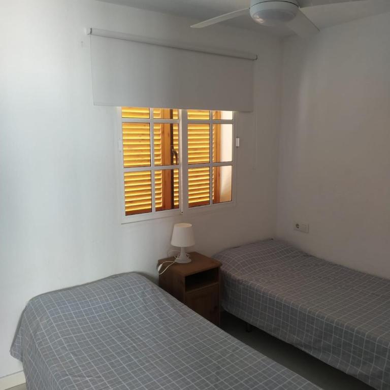 Adosado primera linea de playa - Three-Bedroom House - 4
