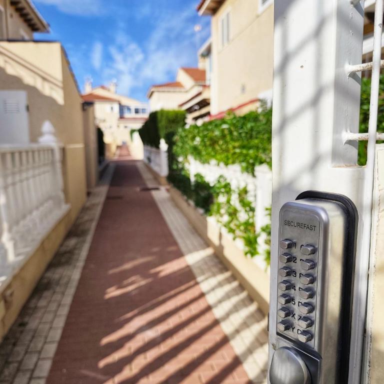Light Blue Apartment Orihuela Costa - Apartamento de 1 dormitorio - 39