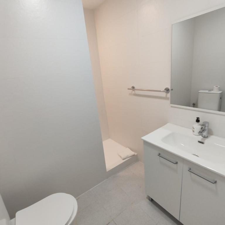 Apartamentos Baymar Playa de Aro - Apartamento Deluxe de 2 dormitorios con balcón - 17