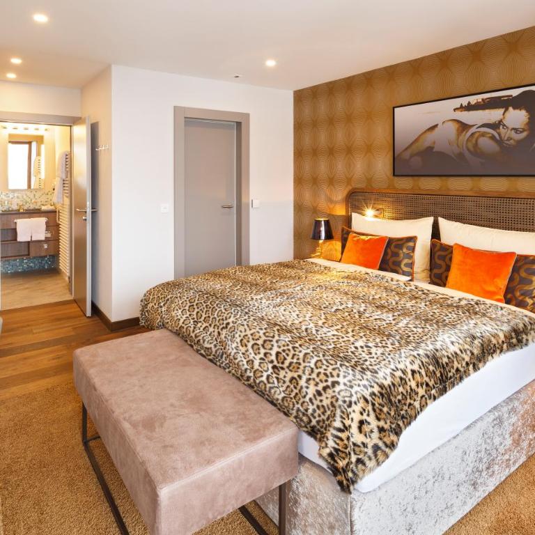 Eiger Mürren Swiss Quality Hotel - James Bond Suite - 2